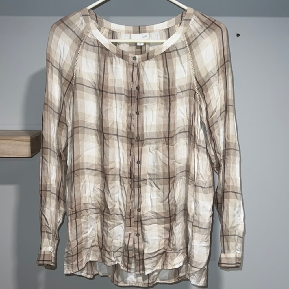 J.Jill Cream and‎ white Button-down off shoulder blouse